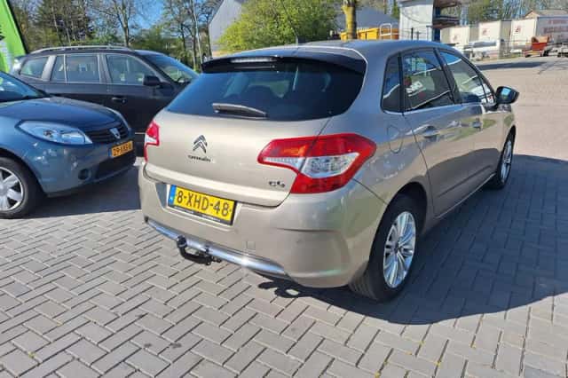 Citroën C4 (2014) thumbnail 3