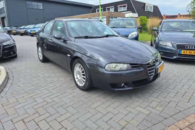 Alfa Romeo 156 (2005) thumbnail 2