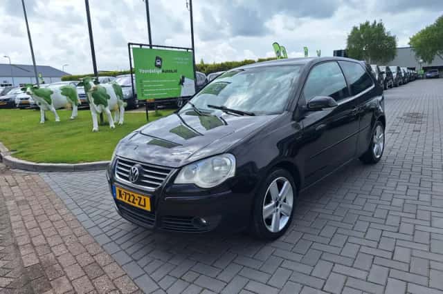 Volkswagen Polo (2006) thumbnail 1