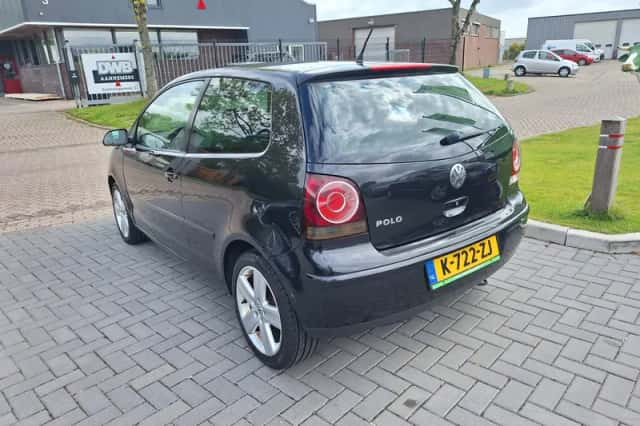 Volkswagen Polo (2006) thumbnail 4