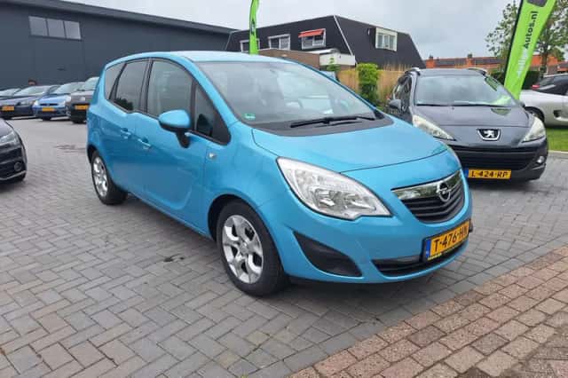 Opel Meriva (2012) thumbnail 2