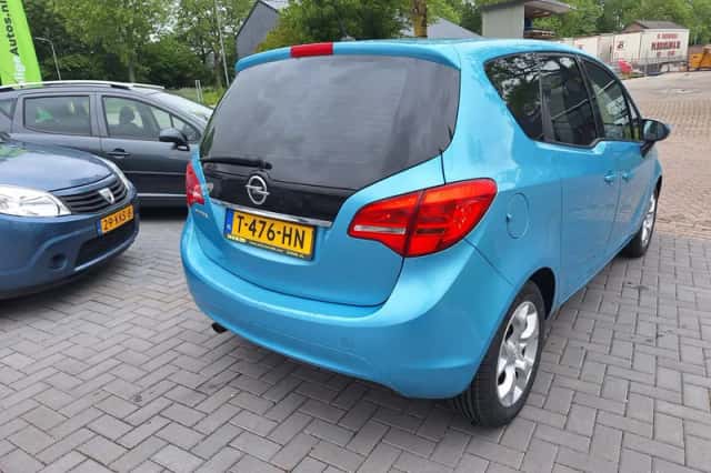 Opel Meriva (2012) thumbnail 3
