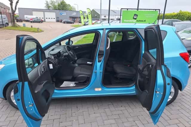 Opel Meriva (2012) thumbnail 6