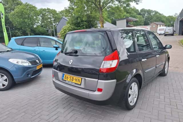Renault Grand Scénic (2005) thumbnail 3