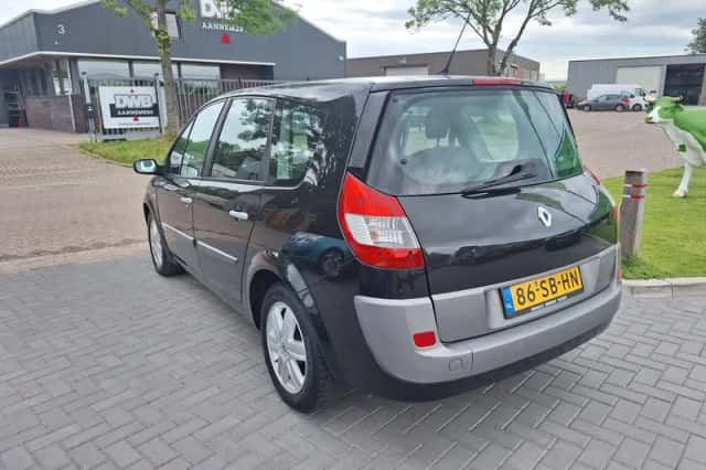 Renault Grand Scénic (2005) thumbnail 4