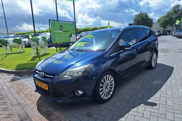 Ford Focus (2013) thumbnail 1