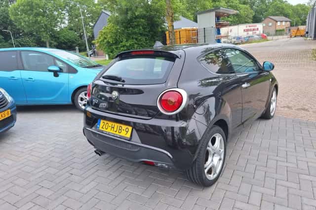 Alfa Romeo Mito (2008) thumbnail 3
