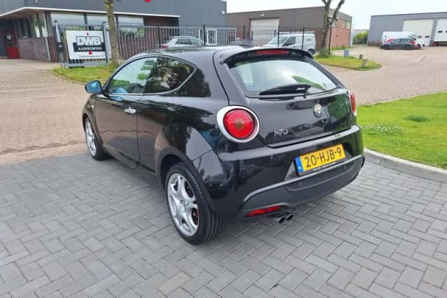 Alfa Romeo Mito (2008) thumbnail 4