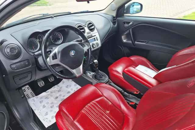 Alfa Romeo Mito (2008) thumbnail 5