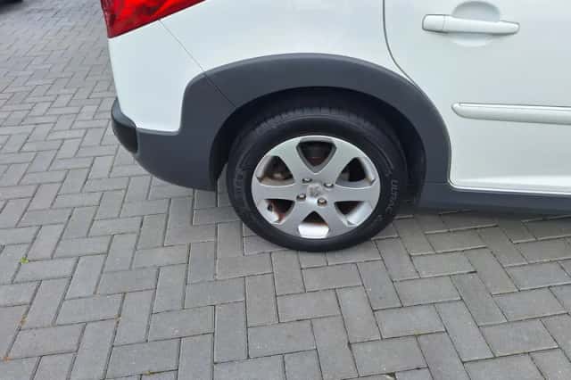 Peugeot 207 (2010) thumbnail 3