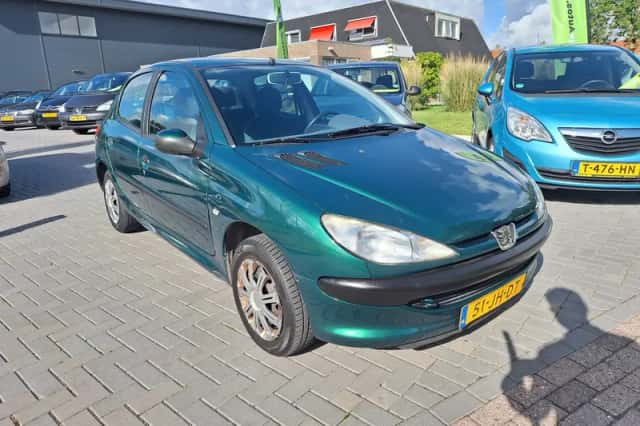 Peugeot 206 (2002) thumbnail 2