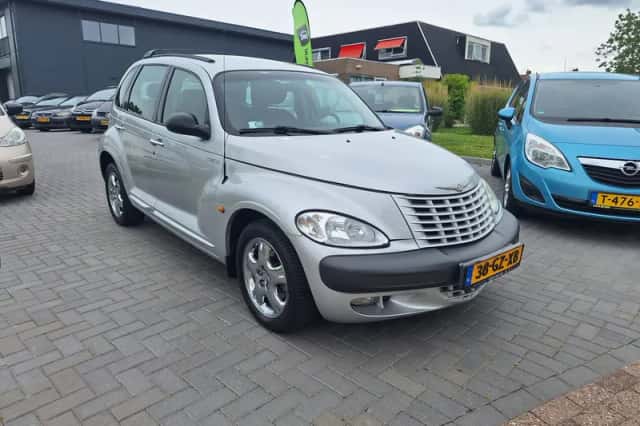 Chrysler PT Cruiser (2001) thumbnail 2