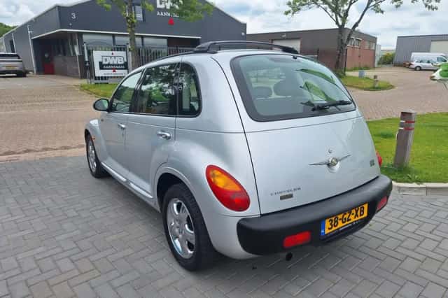 Chrysler PT Cruiser (2001) thumbnail 6
