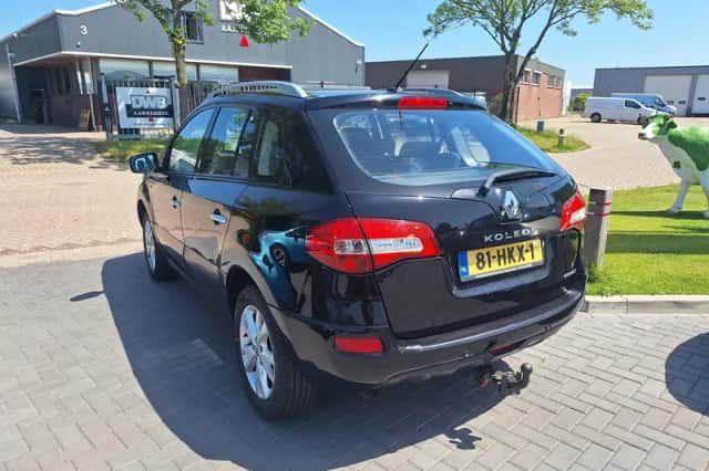 Renault Koleos (2009) thumbnail 4