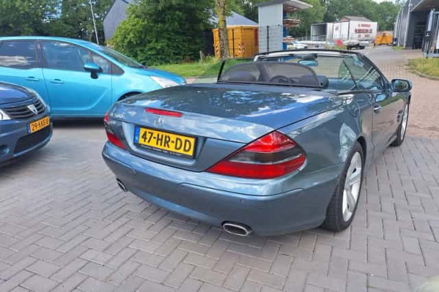 Mercedes-Benz SL-Klasse (2001) thumbnail 4