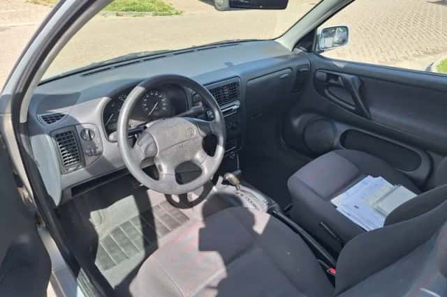 Volkswagen Polo (1999) thumbnail 6