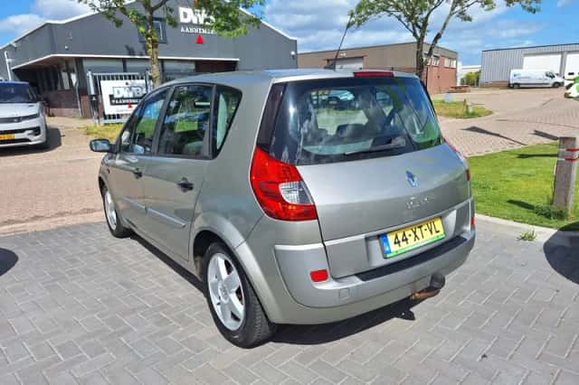 Renault Scénic (2007) thumbnail 4