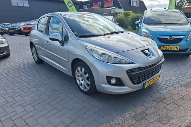Peugeot 207 (2011) thumbnail 2