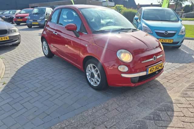 Fiat 500 (2009) thumbnail 2