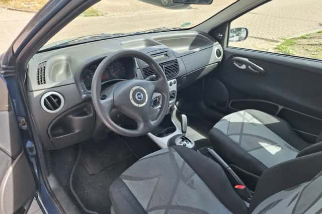 Fiat Punto (2004) thumbnail 6