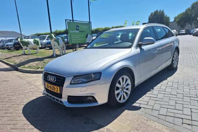 Audi A4 (2009) thumbnail 1