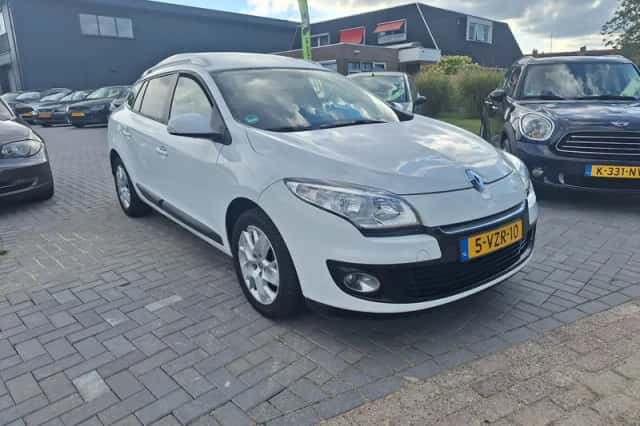 Renault Mégane (2012) thumbnail 2
