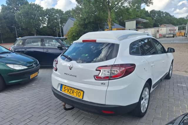 Renault Mégane (2012) thumbnail 3