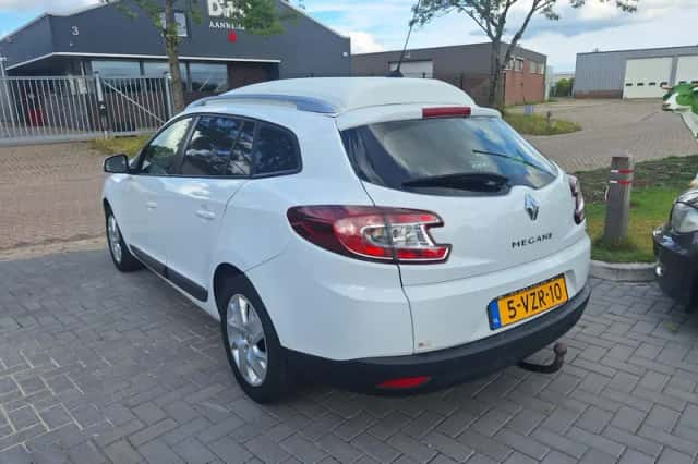 Renault Mégane (2012) thumbnail 4