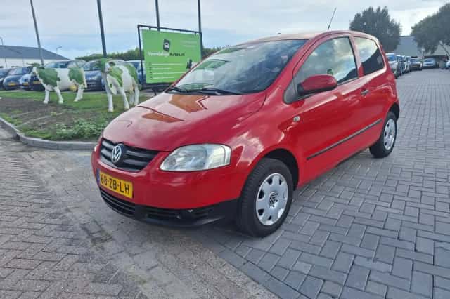 Volkswagen Fox (2008) thumbnail 1