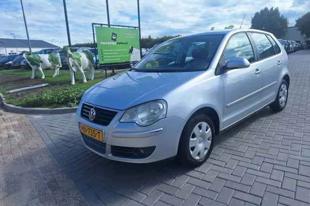 Volkswagen Polo (2006) thumbnail 1