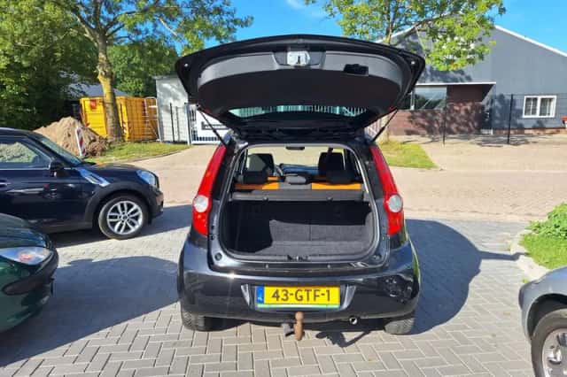 Opel Agila (2008) thumbnail 5