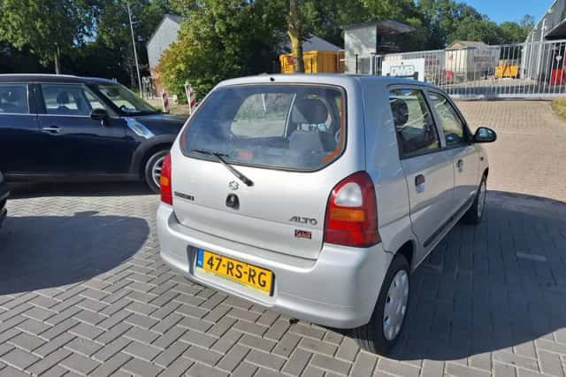 Suzuki Alto (2005) thumbnail 3
