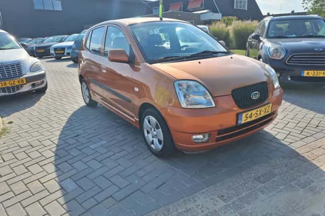 Kia Picanto (2006) thumbnail 2