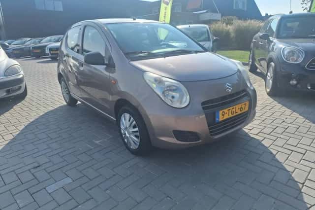 Suzuki Alto (2009) thumbnail 2