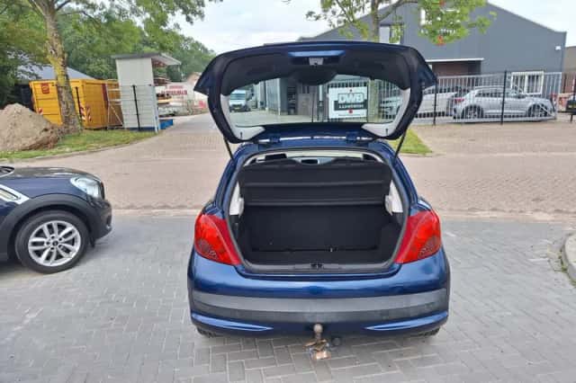 Peugeot 207 (2008) thumbnail 4