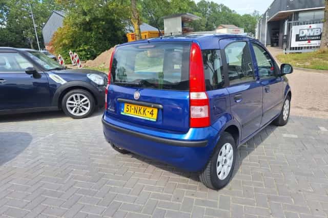 Fiat Panda (2010) thumbnail 3