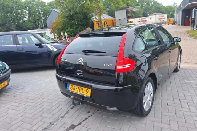 Citroën C4 (2009) thumbnail 3
