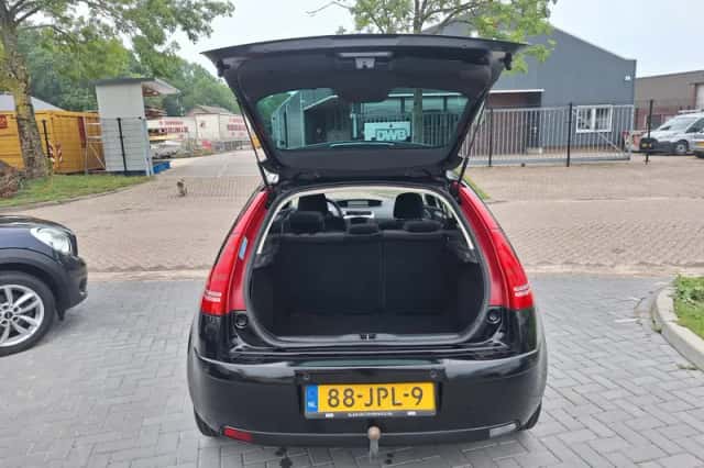 Citroën C4 (2009) thumbnail 5