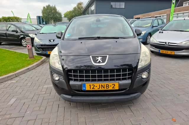 Peugeot 3008 (2009) thumbnail 5
