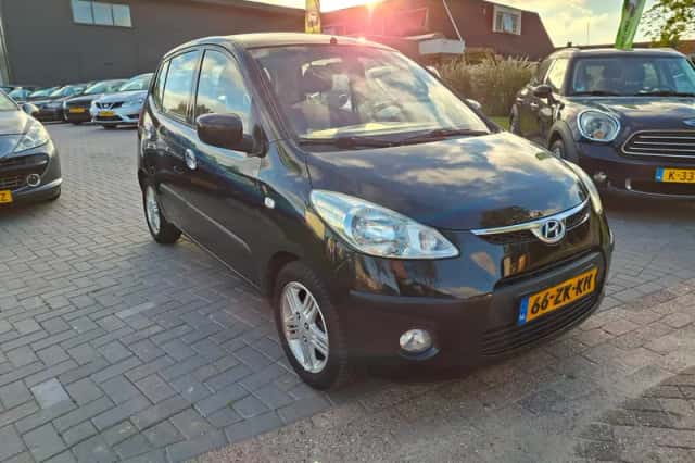 Hyundai i10 (2008) thumbnail 2