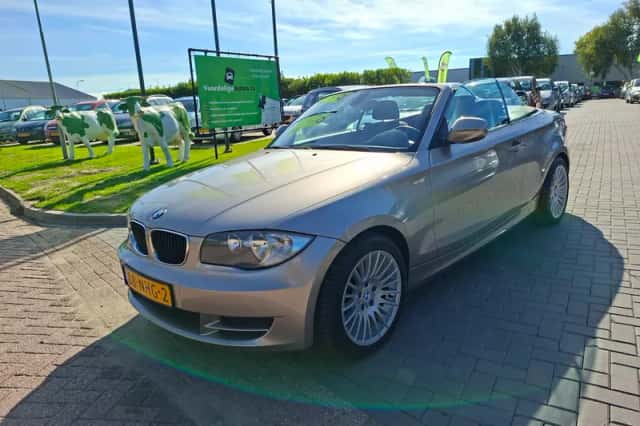 BMW 1-Serie (2010) thumbnail 1