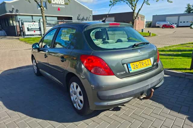 Peugeot 207 (2007) thumbnail 4