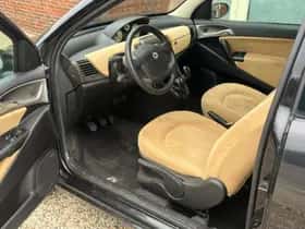 Lancia Ypsilon (2005) thumbnail 5