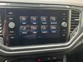 Volkswagen T-Roc (2019) thumbnail 23