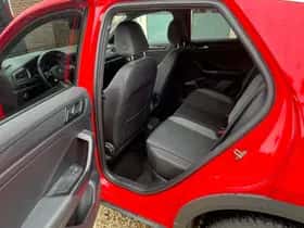 Volkswagen T-Roc thumbnail 8