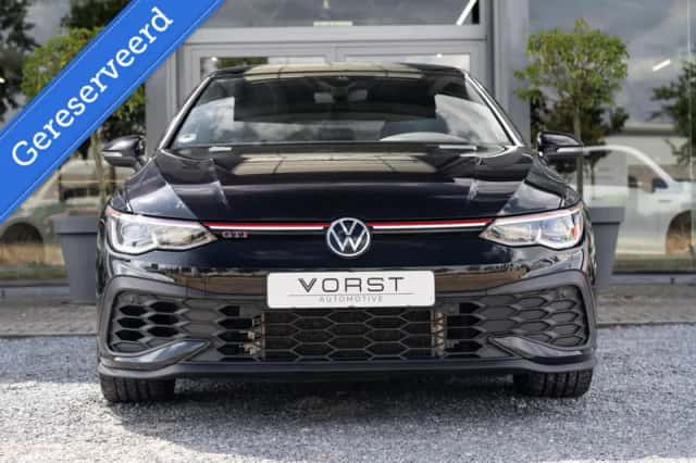 Volkswagen Golf (2021) thumbnail 2