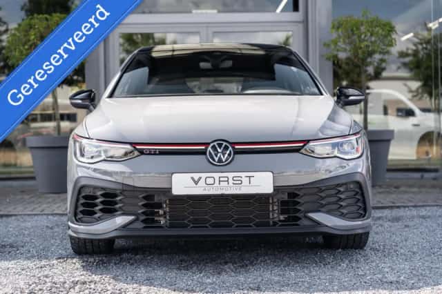 Volkswagen Golf (2022) thumbnail 2