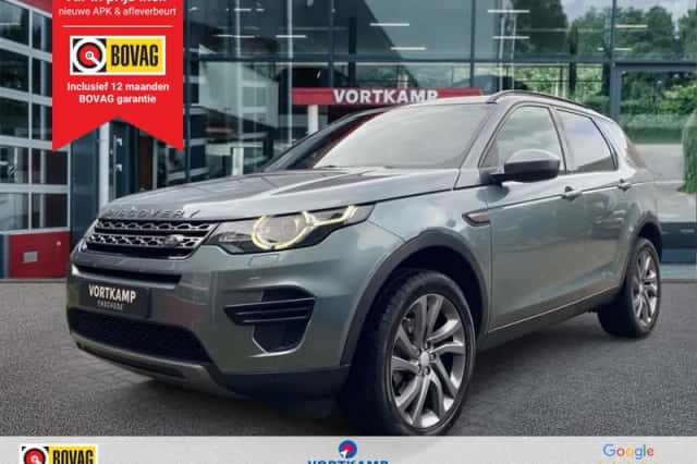 Land Rover Discovery (2016) thumbnail 1