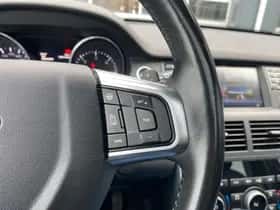 Land Rover Discovery (2016) thumbnail 18