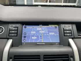 Land Rover Discovery (2016) thumbnail 21